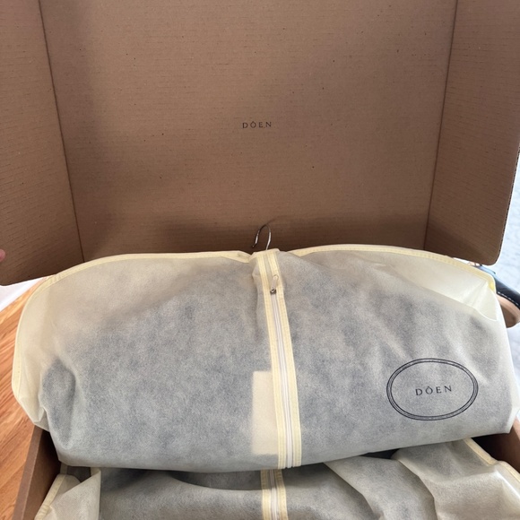 Dôen Bolton Coat with Cape, Wool, Small - Picture 10 of 11